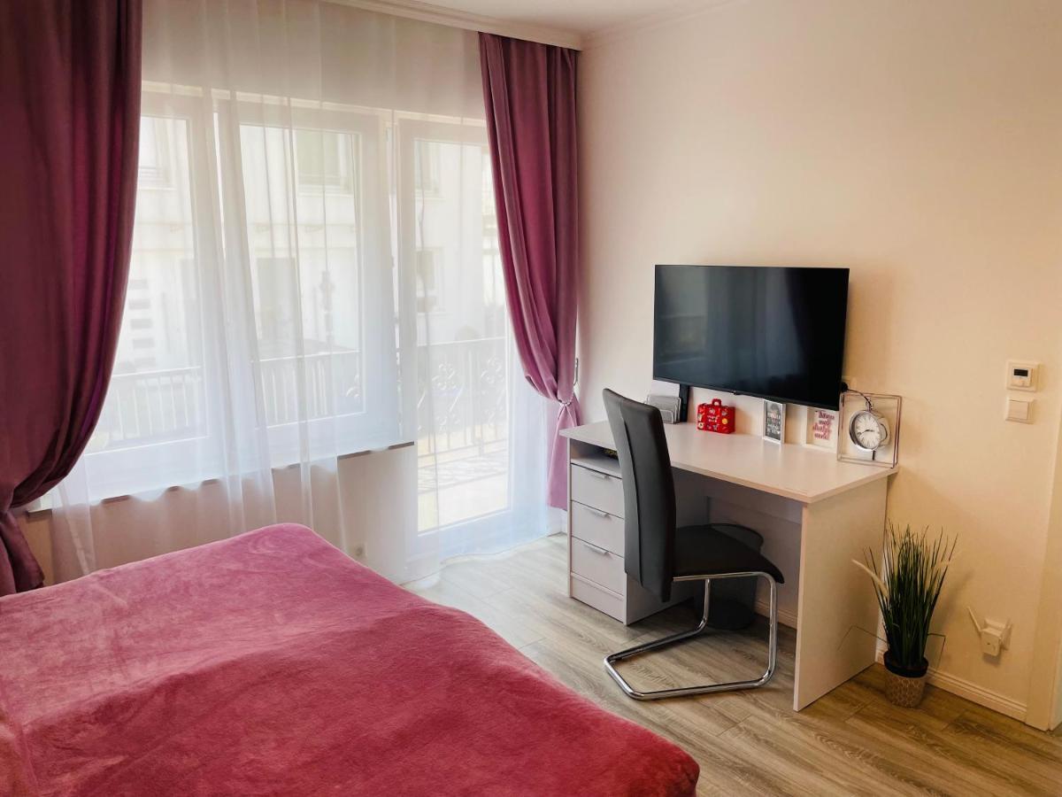 Prime Host Balcony Apartment Karlsruhe Dış mekan fotoğraf