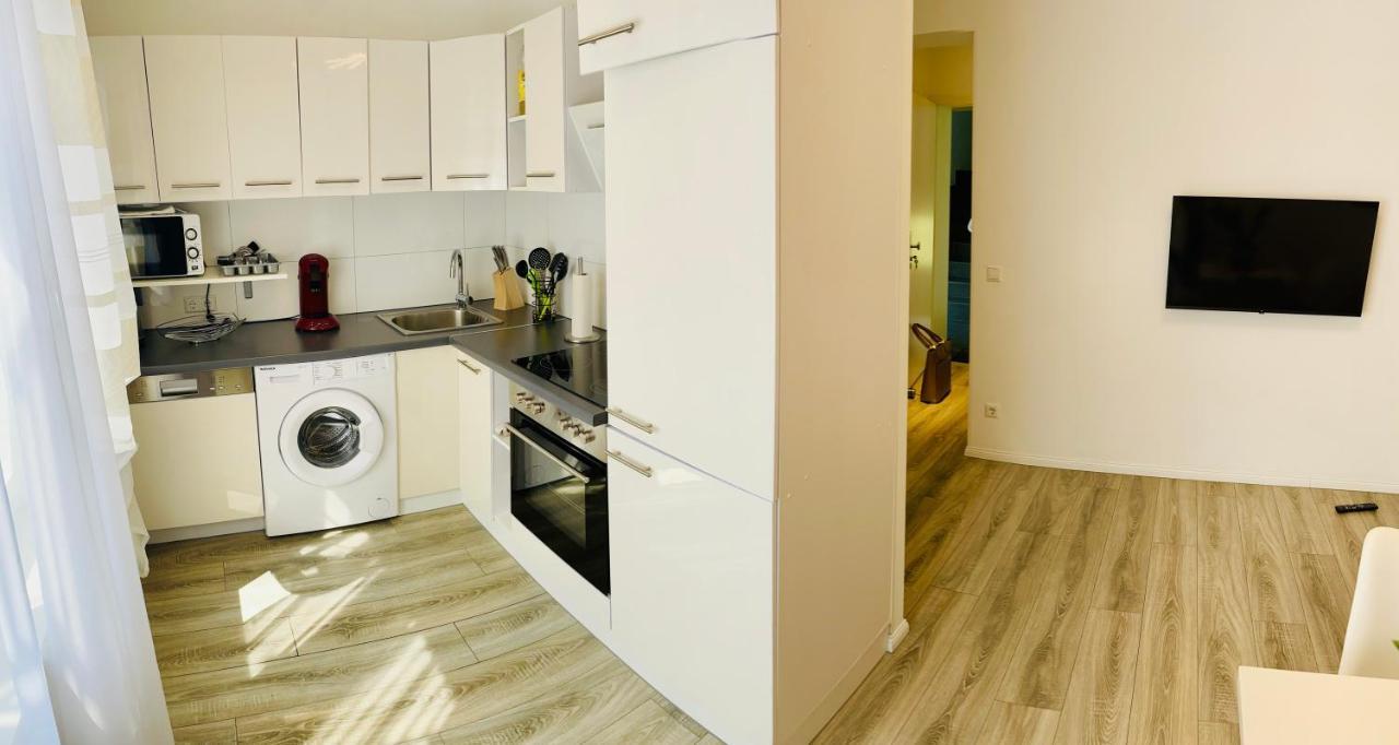 Prime Host Balcony Apartment Karlsruhe Dış mekan fotoğraf