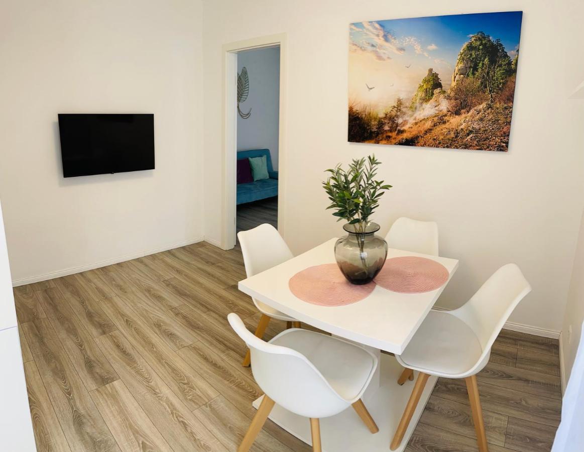 Prime Host Balcony Apartment Karlsruhe Dış mekan fotoğraf